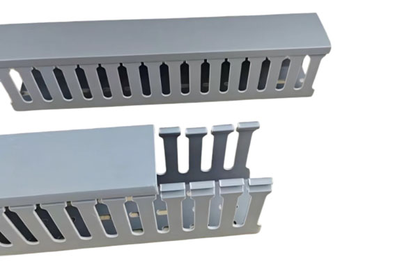 How is the fire separation function of flame retardant coarse tooth insulation wiring duct?